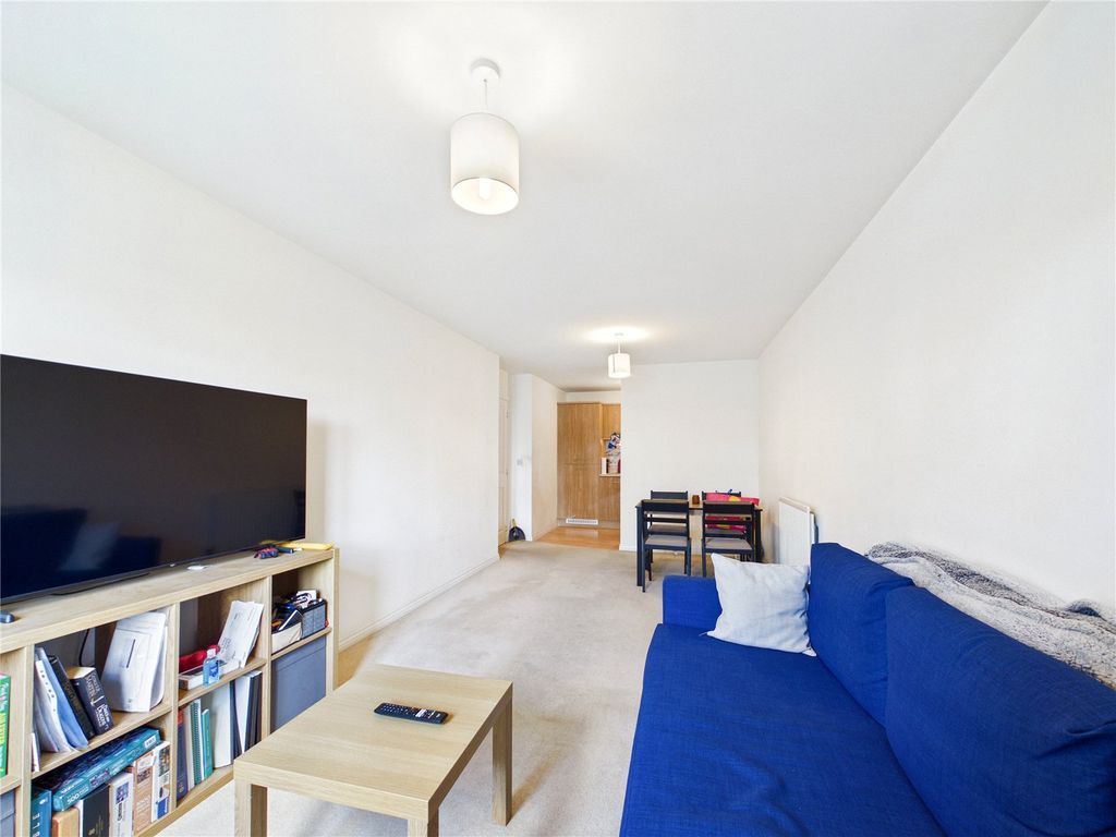 Property photo 3 of 12 Picture No. 21