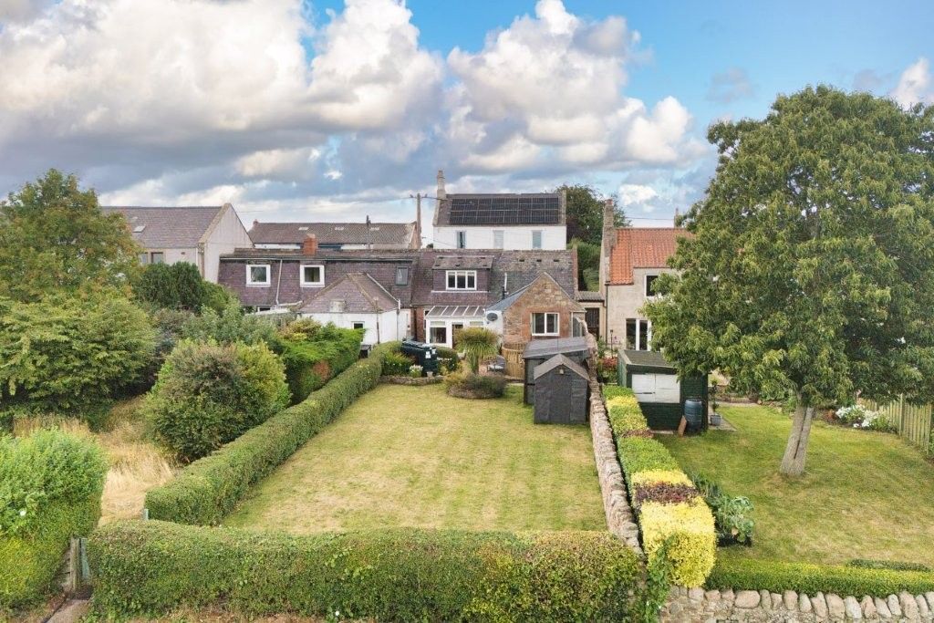 Property photo 2 of 37