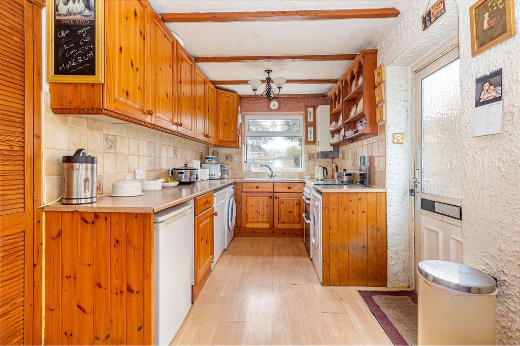Property photo 3 of 24