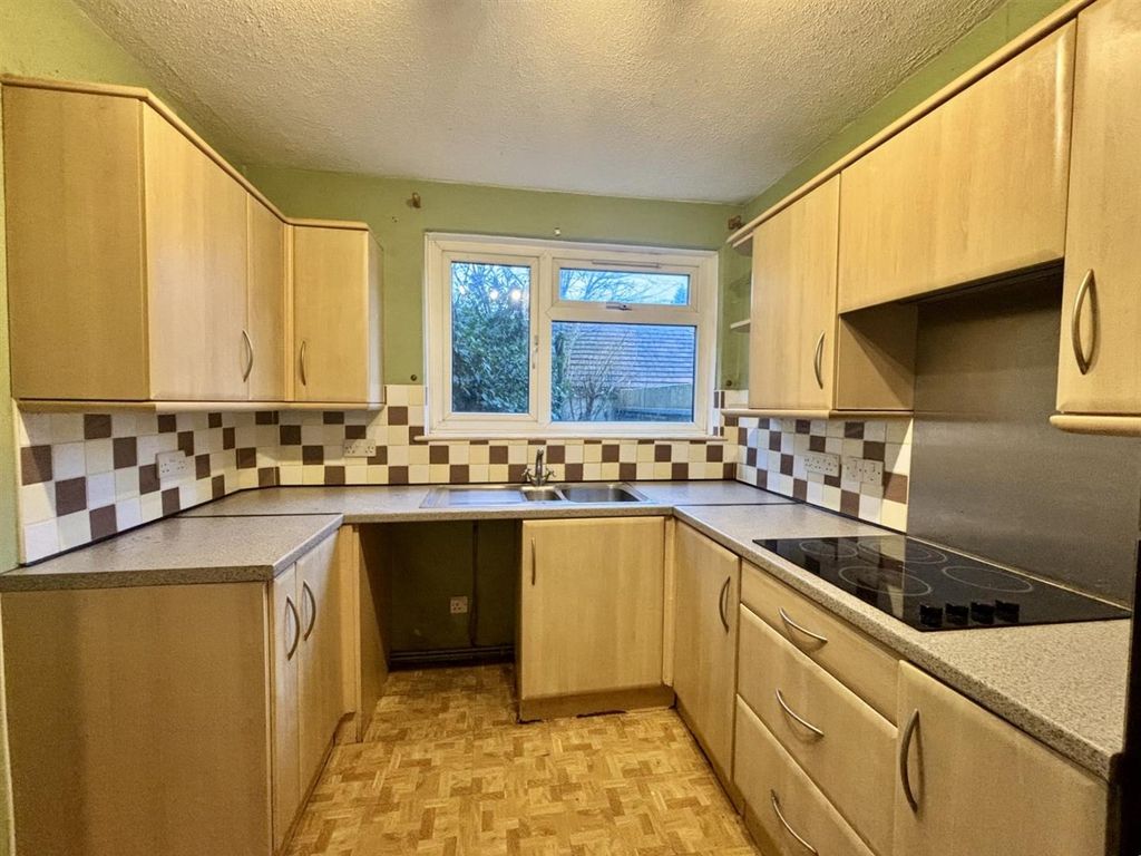 Property photo 3 of 10 Thumbnail_Img_9757.Jpg