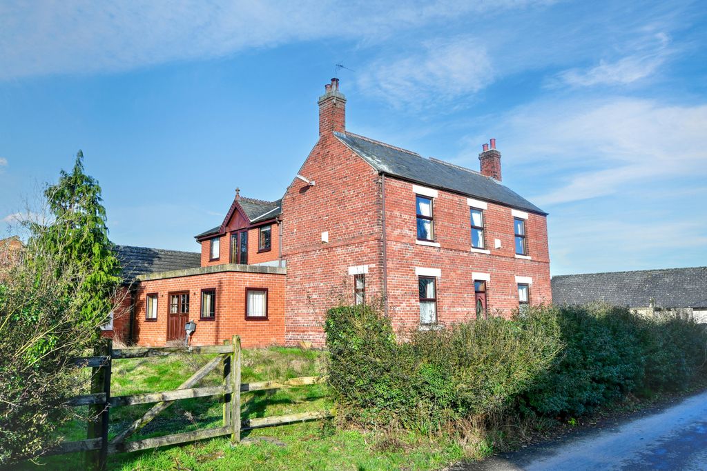 Property photo 2 of 21 Red House Farm, Main Street, Heapham, Gainsborough, Lincolnshire, Dn21 5Pt