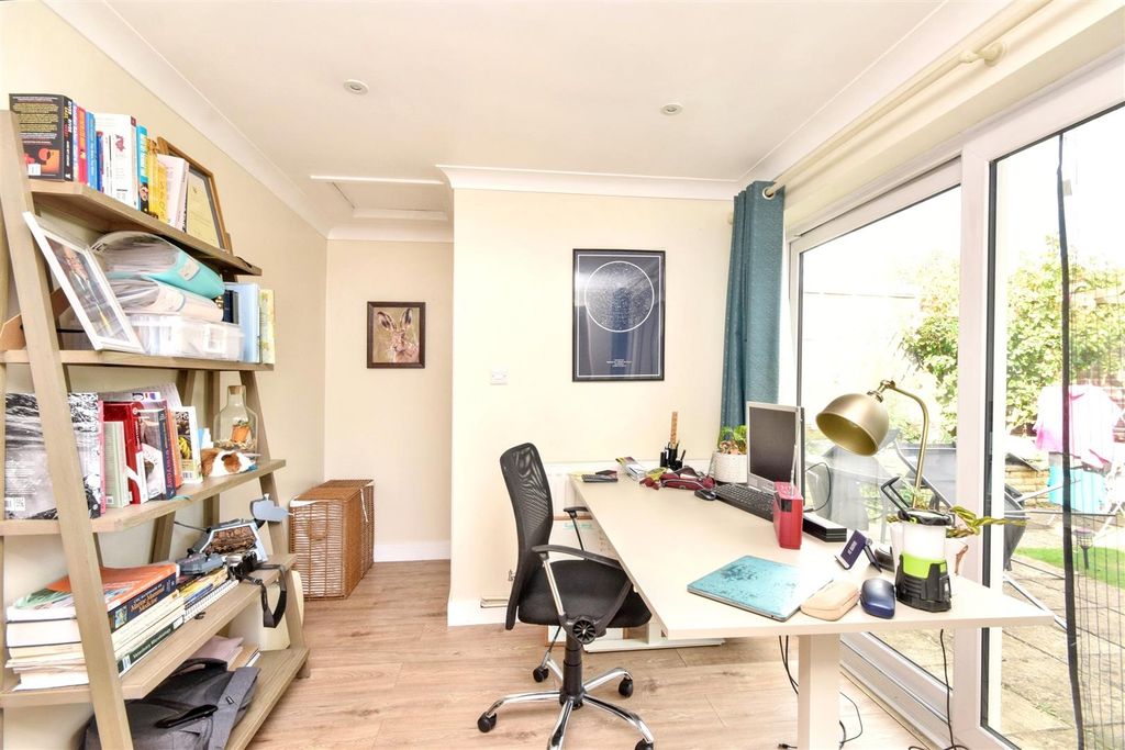 Property photo 3 of 11 1 (95).Jpg