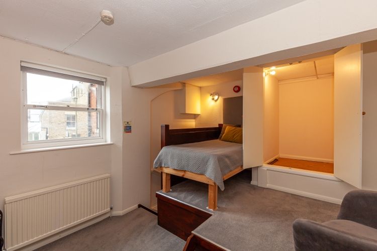 Property photo 2 of 7 262461