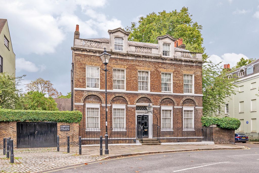 Property photo 2 of 6 Photo 08