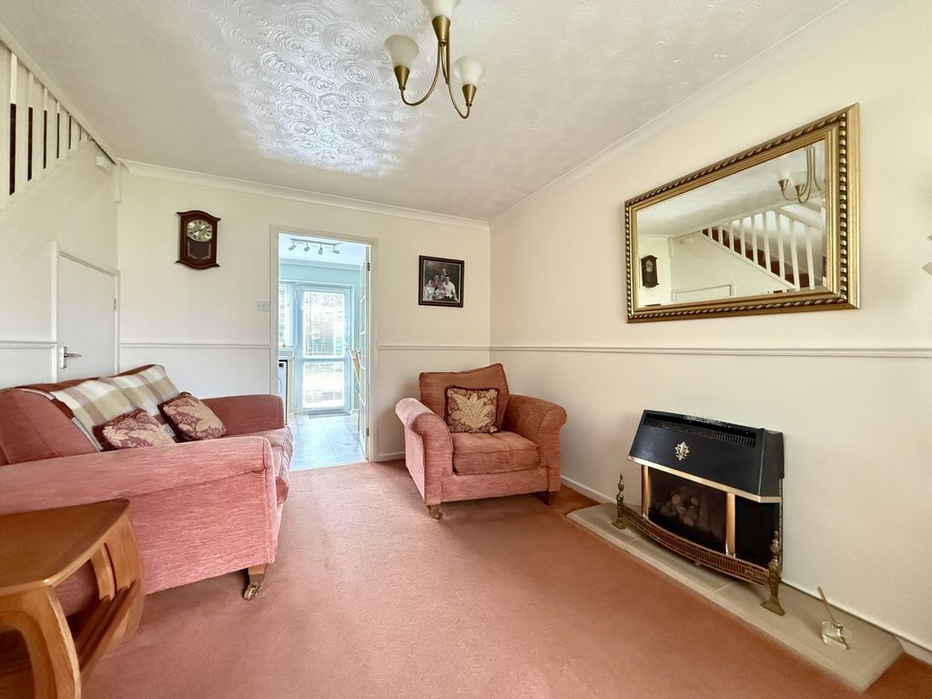 Property photo 3 of 17 Photo 2