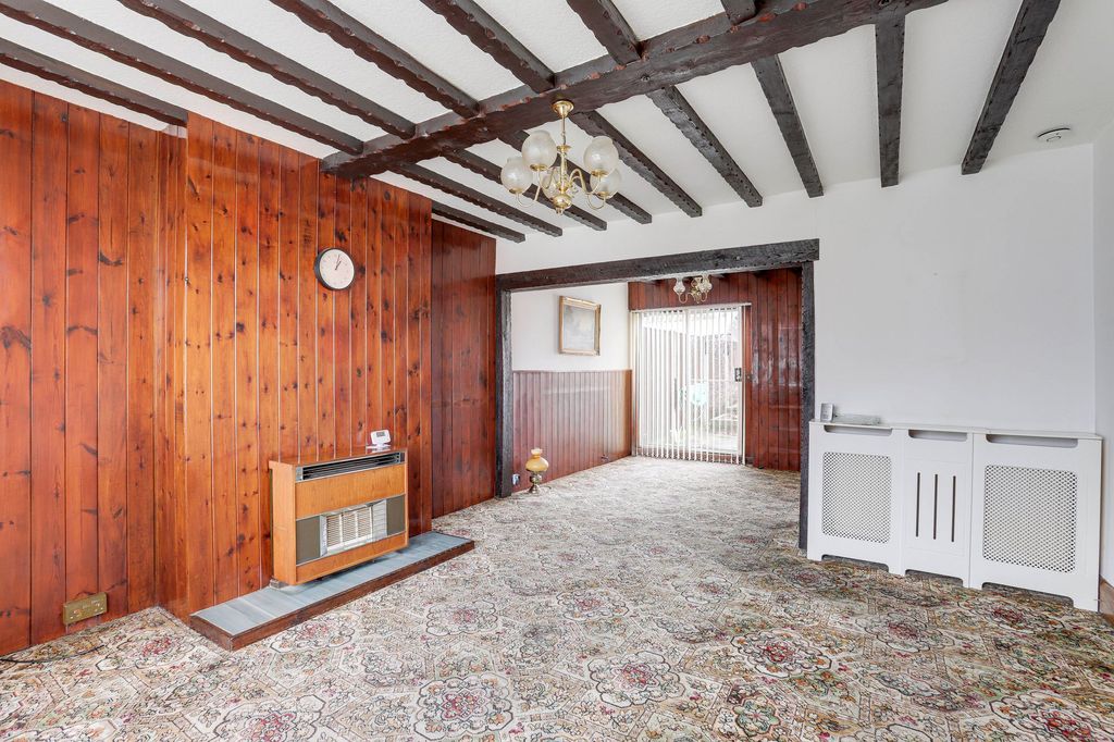 Property photo 2 of 20