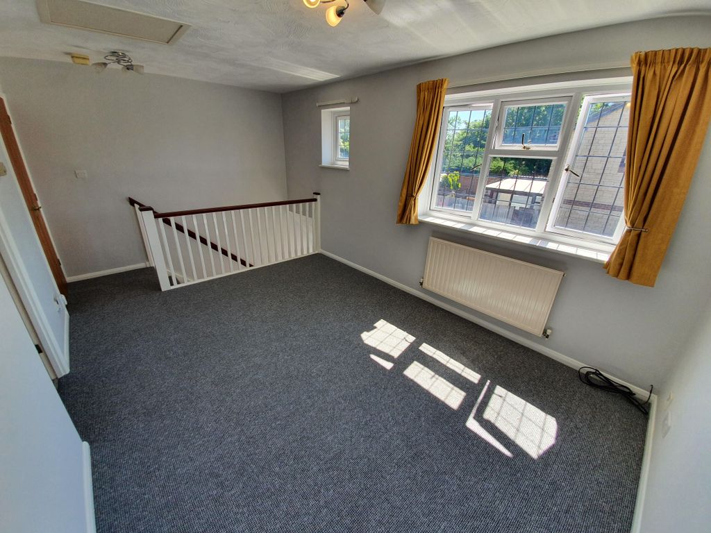 Property photo 2 of 9 Living Room