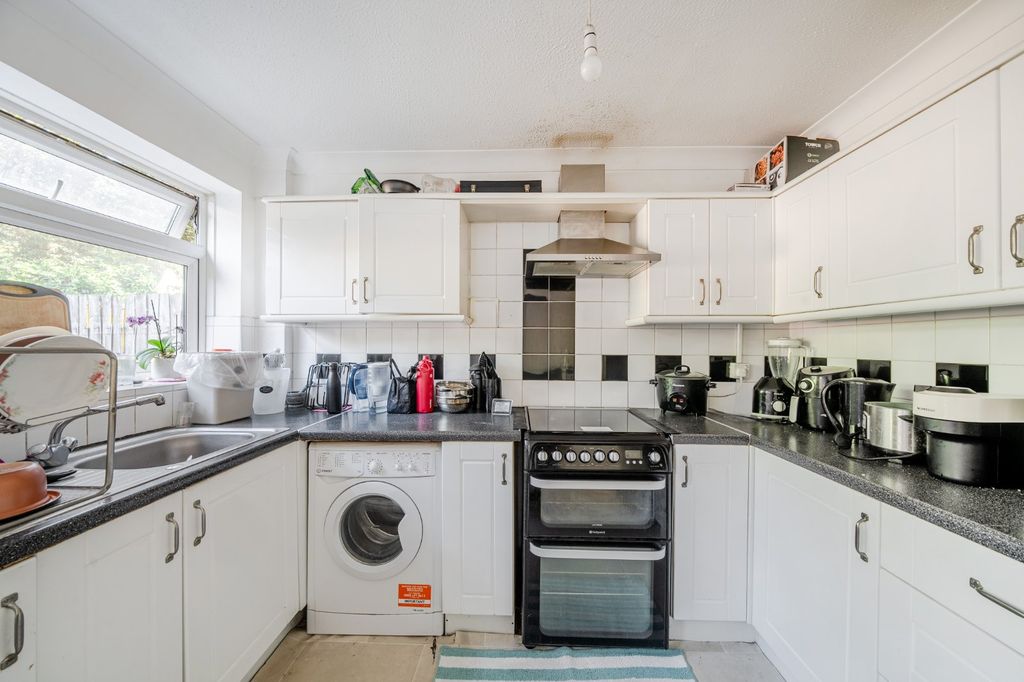 Property photo 2 of 10 Picture No. 08
