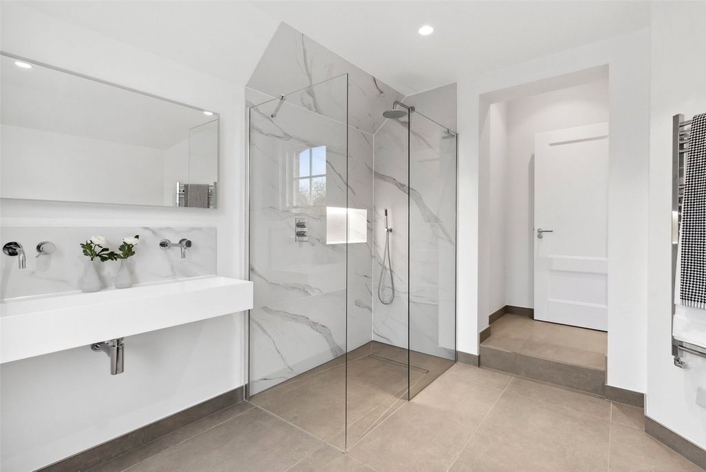 Additional image 11 of 4 bed semi-detached house for saleWindmill Road, Hampton Hill TW12