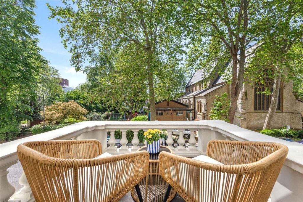 Property photo 3 of 10