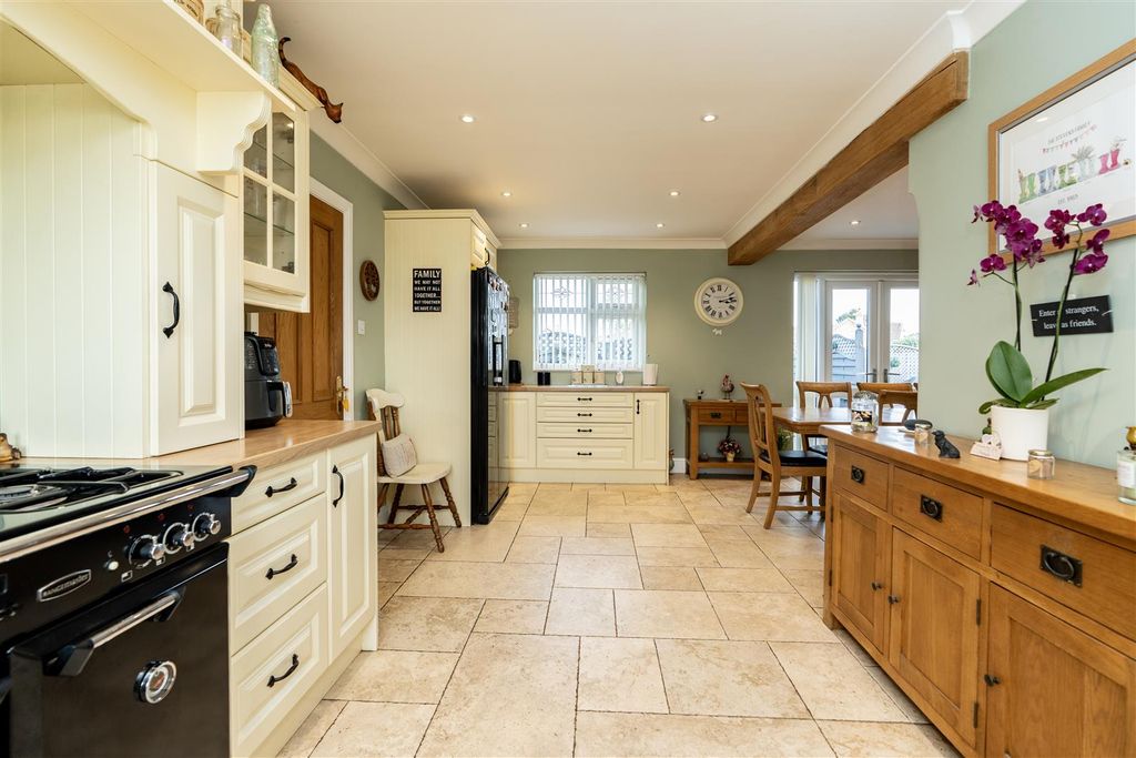 Property photo 3 of 36 Dsc09500.Jpg