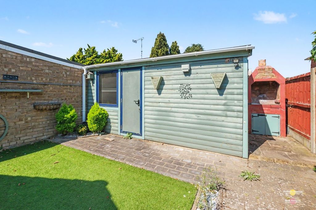 Property photo 3 of 13