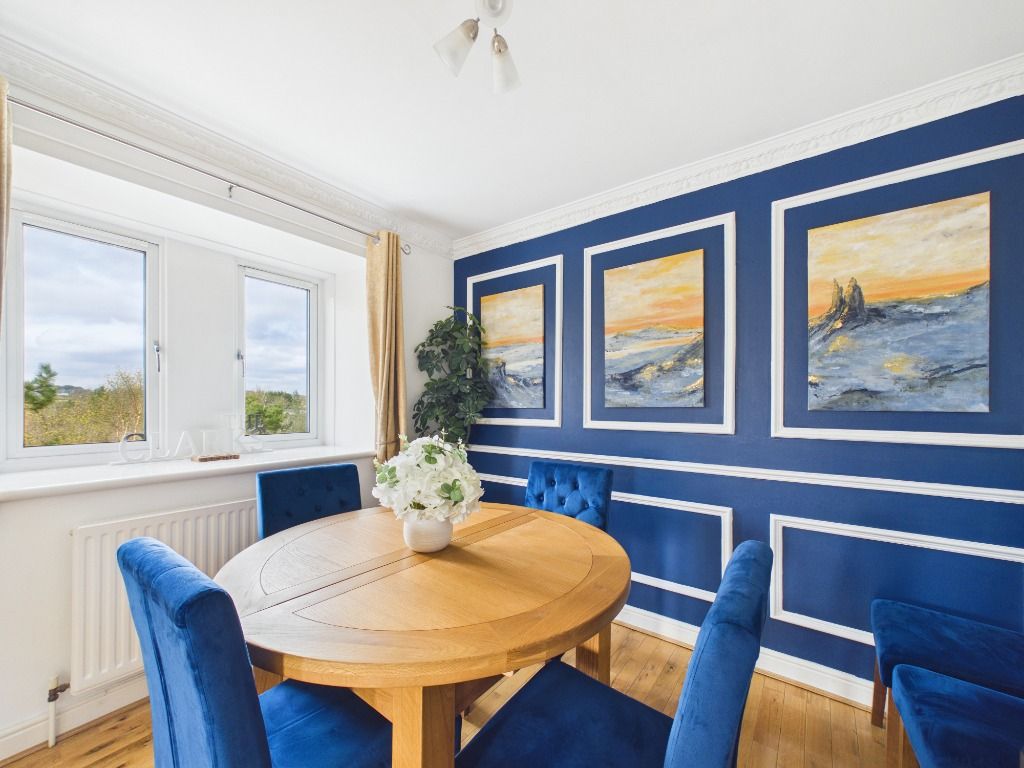 Property photo 3 of 24