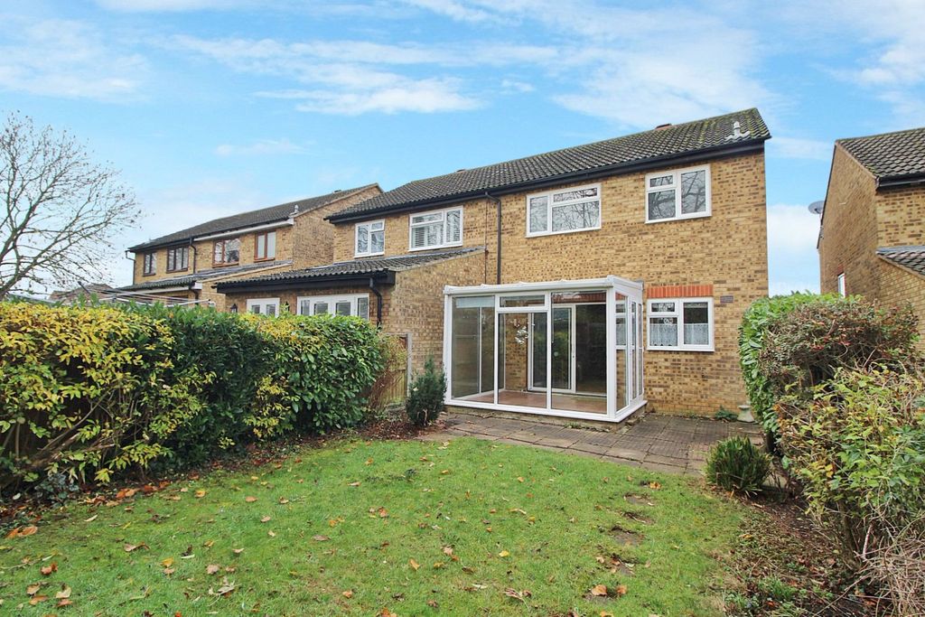 Property photo 2 of 11 4657943