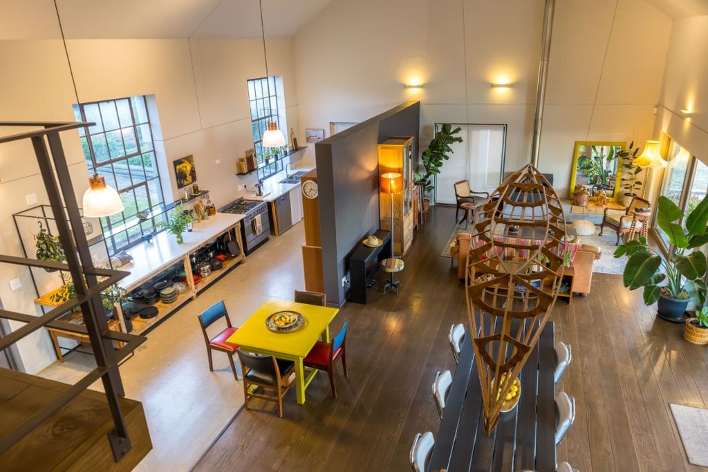 Property photo 3 of 44 Dbv1682390