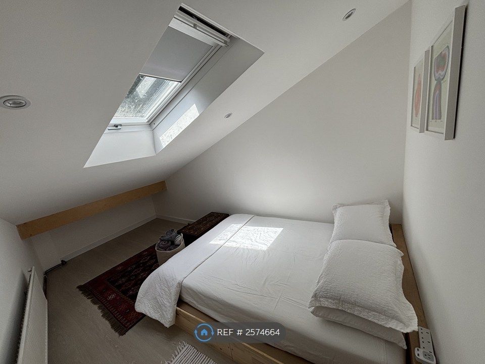 Property photo 2 of 31 Second Bedroom