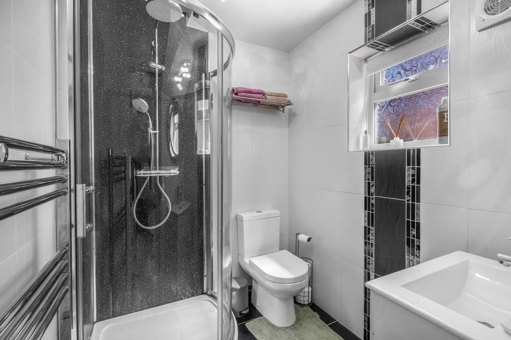 Property photo 3 of 19 4.Jpg
