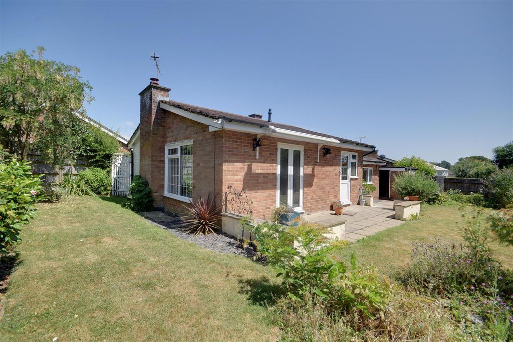 Property photo 3 of 18