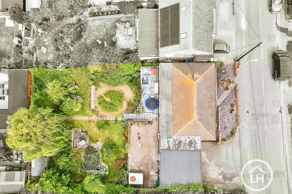 Property photo 2 of 21 Arial