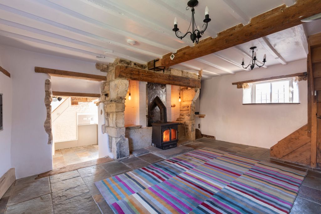 Additional image 13 of 3 bed semi-detached house to rentThe Old Thatch, Grafton GL20