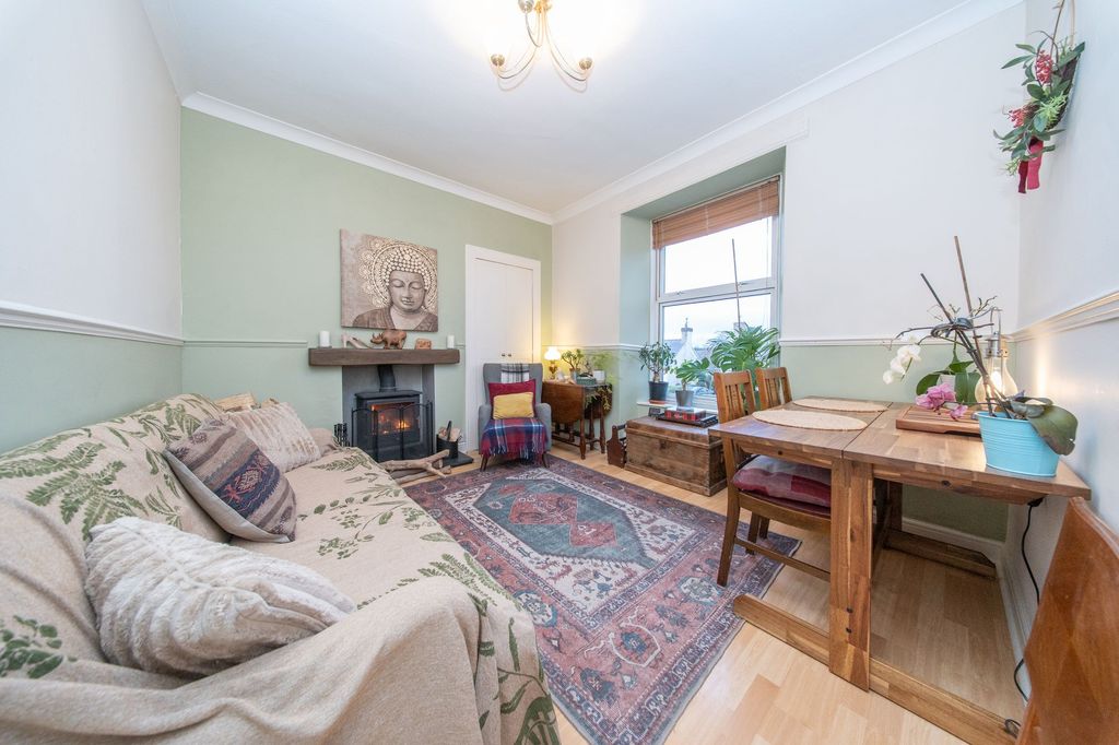 Property photo 2 of 21 Lounge/Dining Room