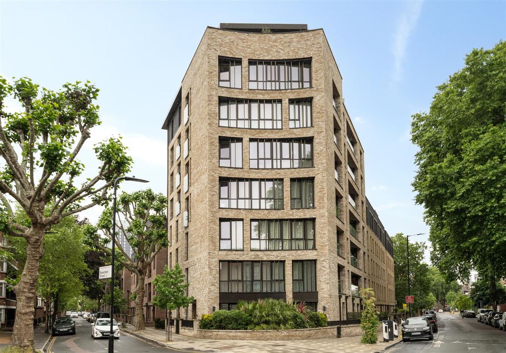 Property photo 1 of 47 Bevenden Street, N1
