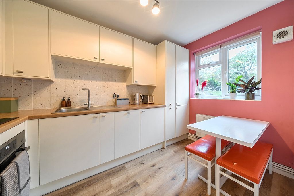 Property photo 3 of 20 Picture No. 06