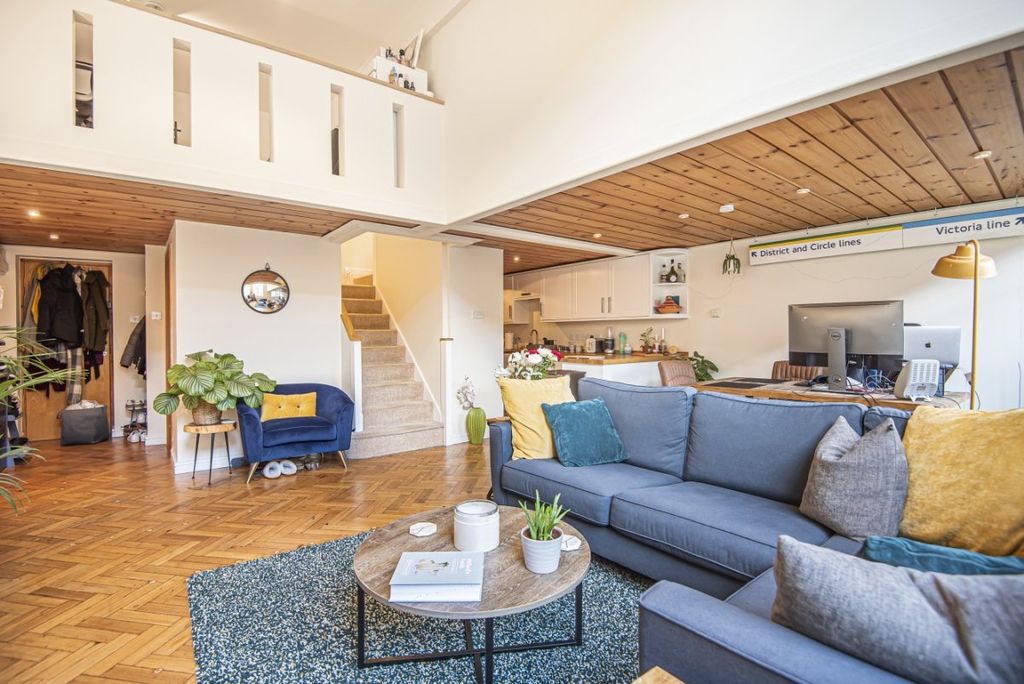 Property photo 1 of 8 664746 (2)