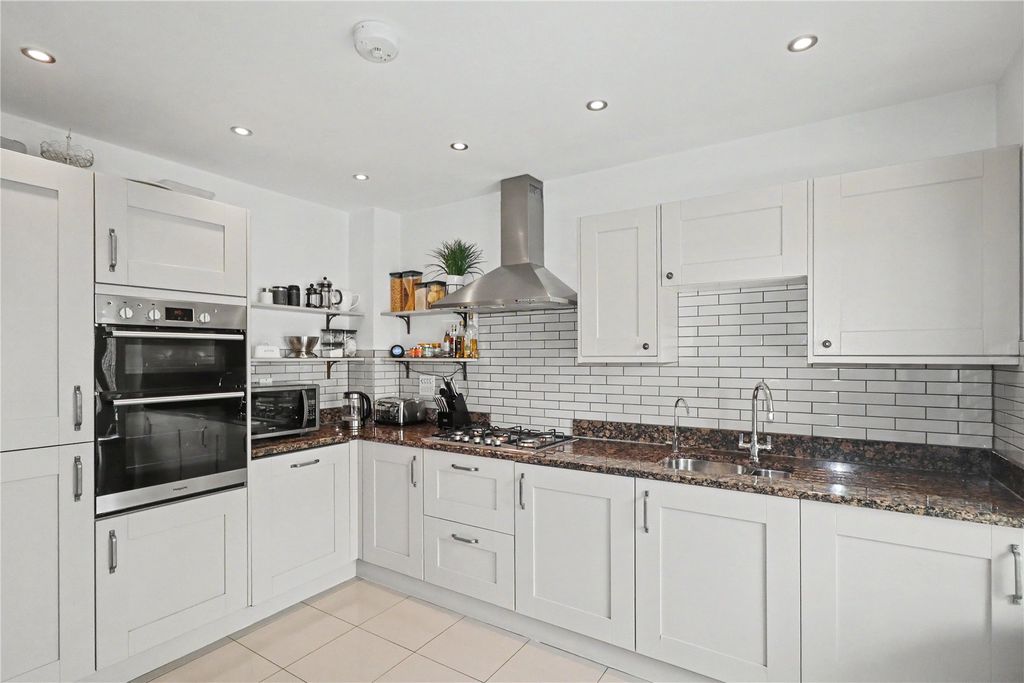 Property photo 3 of 27 Picture No. 51