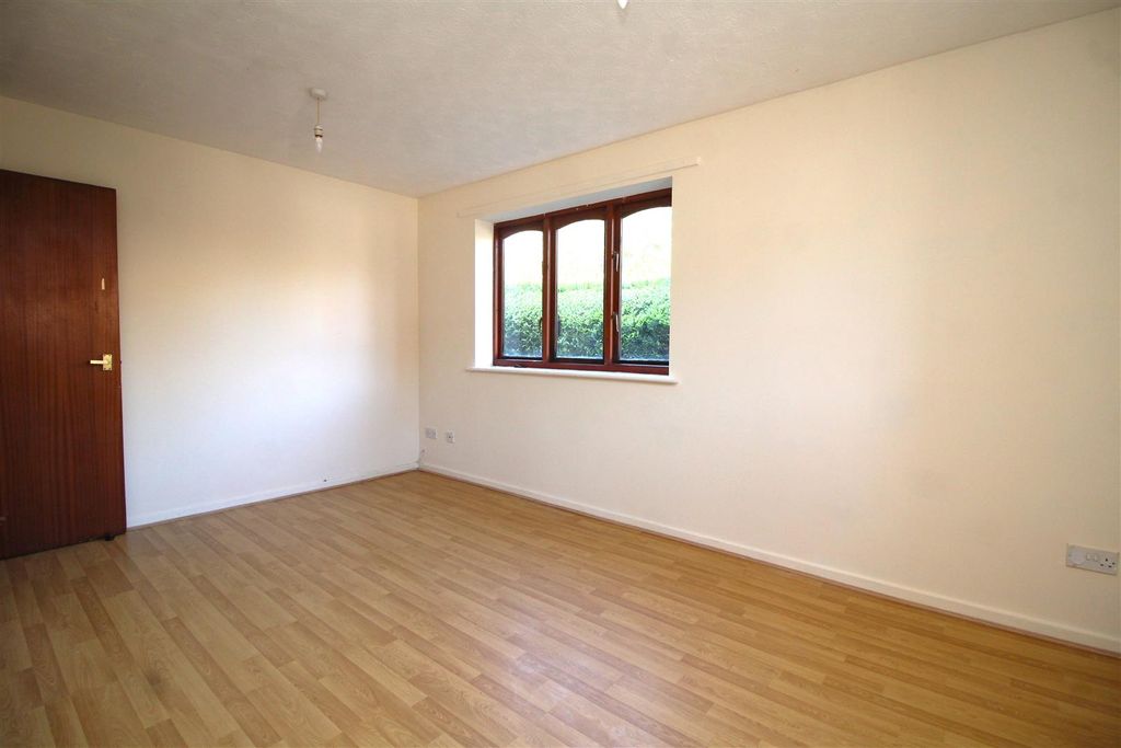 Property photo 3 of 8 Living Room 1 .Jpg