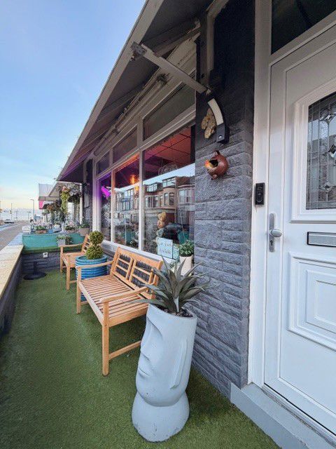 Property photo 2 of 33