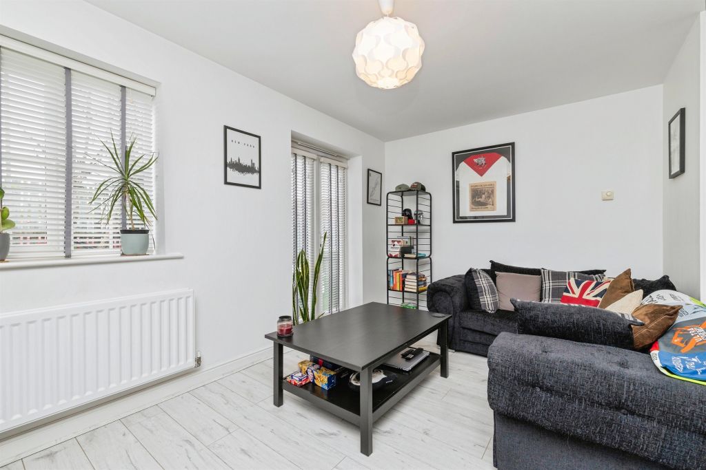 Property photo 2 of 14