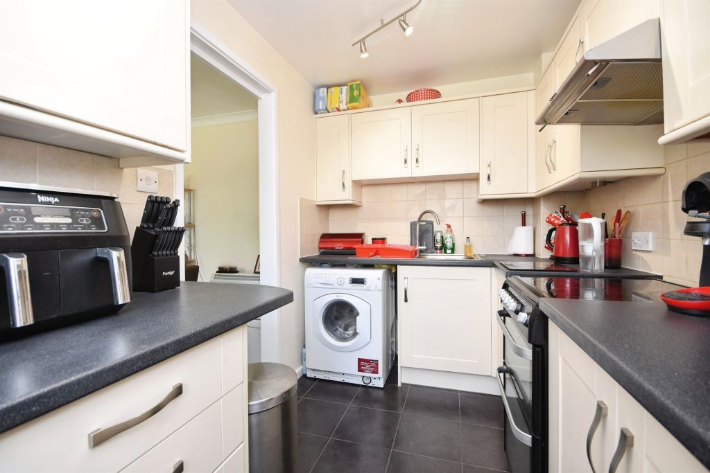 Property photo 3 of 17