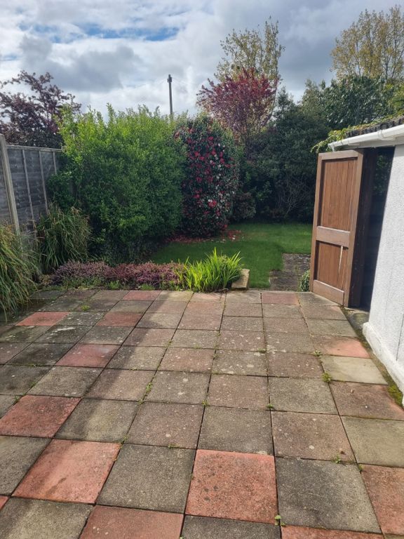 Property photo 3 of 14 Garden
