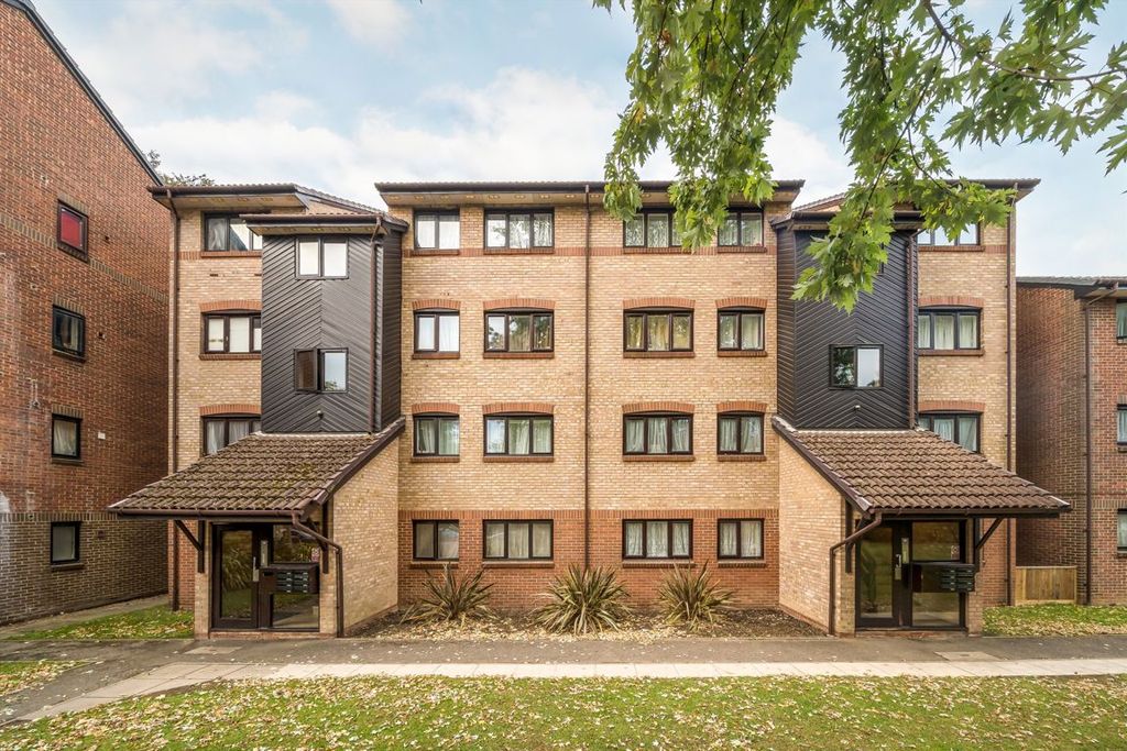 Property photo 2 of 4