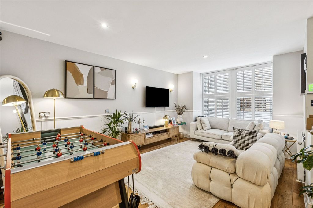 Property photo 3 of 14 Reception Room