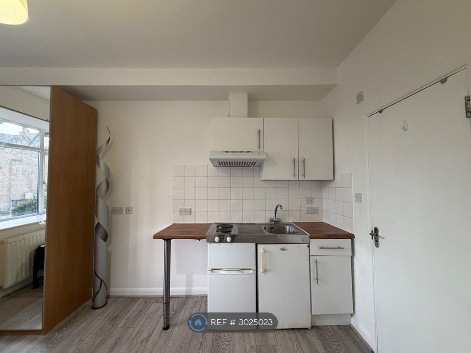 Property photo 1 of 3