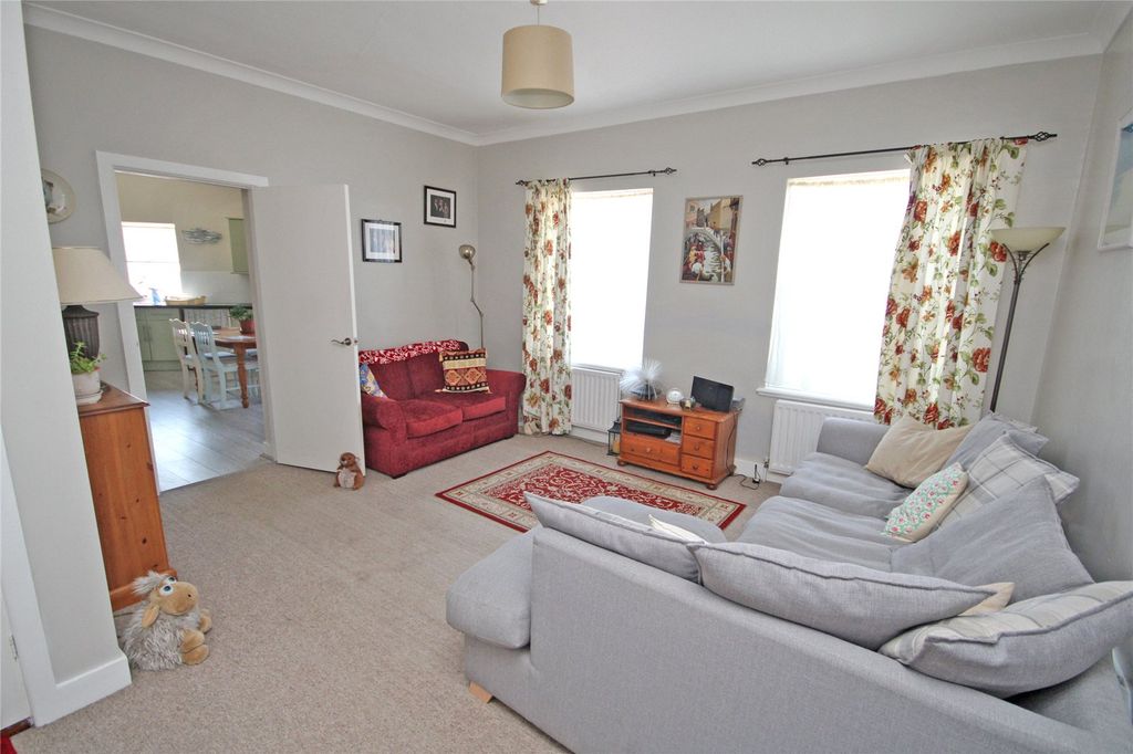 Property photo 3 of 8 Picture No. 19