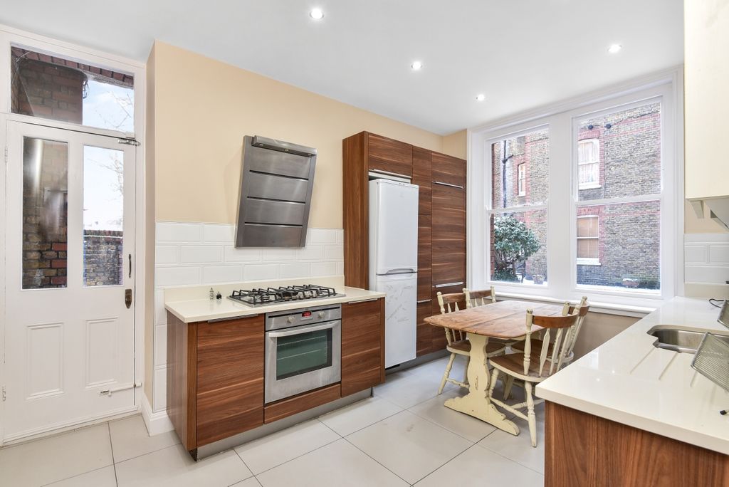 Property photo 2 of 8 249871 (5)