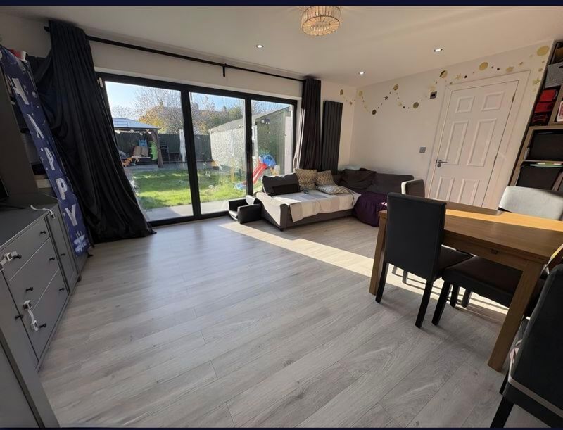 Property photo 2 of 9 Photo 7