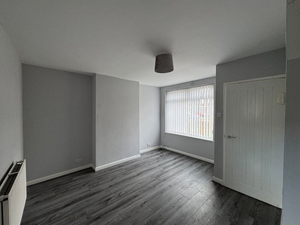 Property photo 2 of 6 Picture No. 06