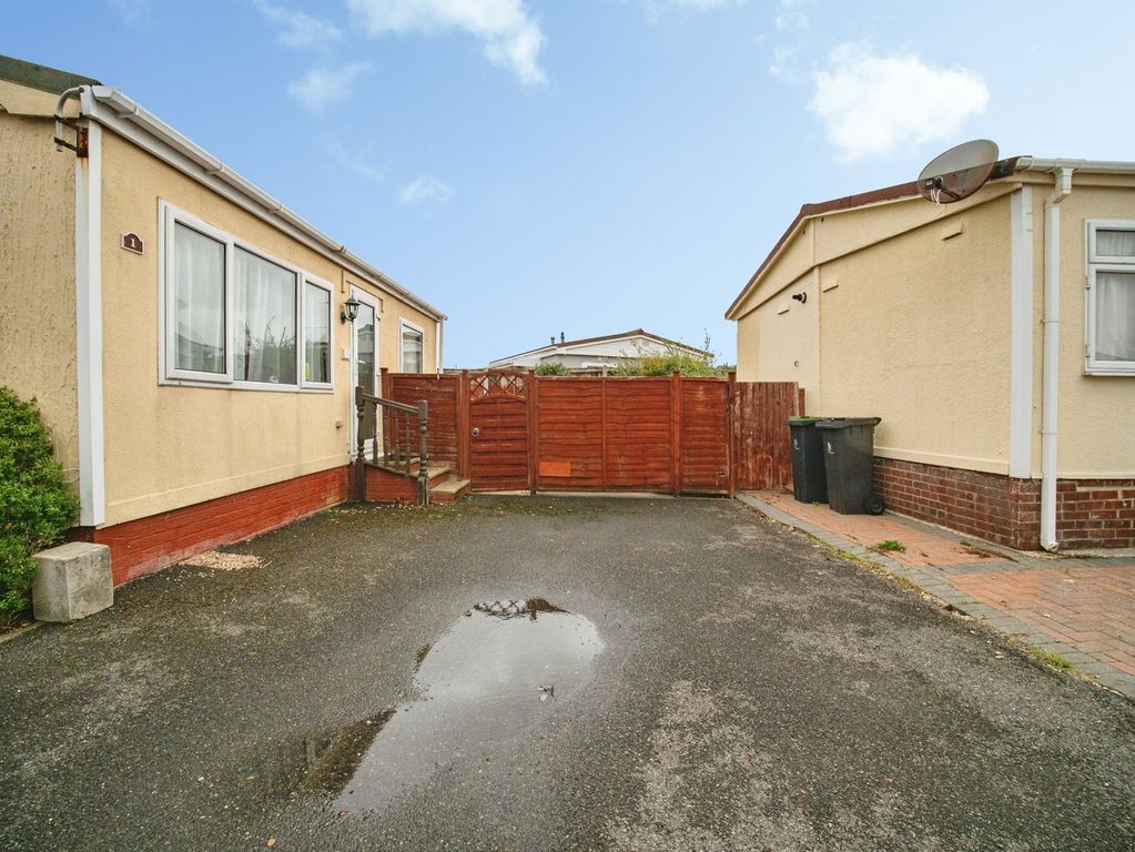 Property photo 2 of 16 Pbox-Img.Jpg