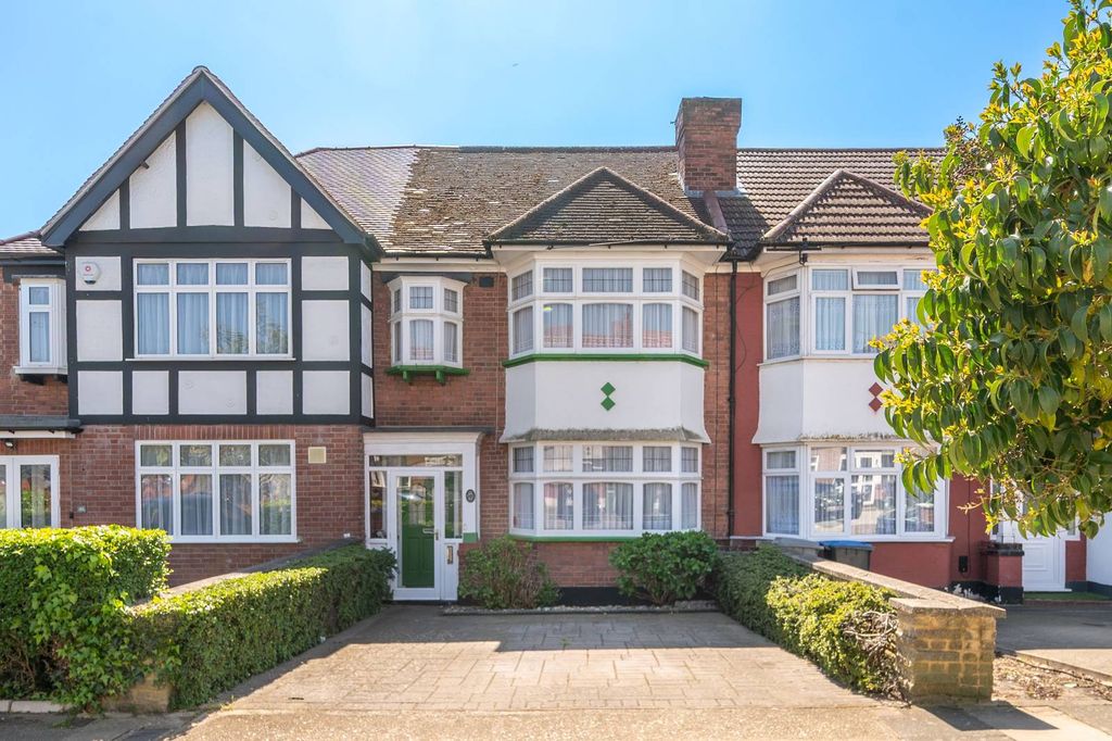 Property photo 2 of 11