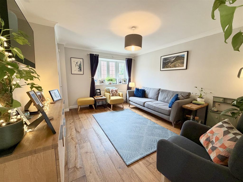 Property photo 3 of 16