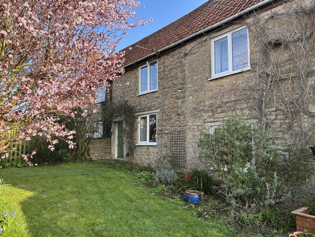 Property photo 3 of 24 Older Facade.Jpeg