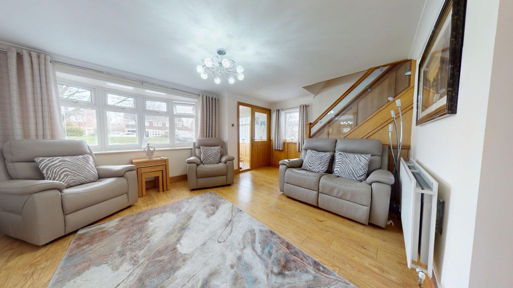 Property photo 3 of 26 4851685