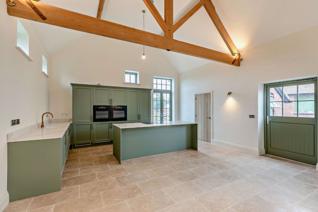 Property photo 2 of 30 Kitchen