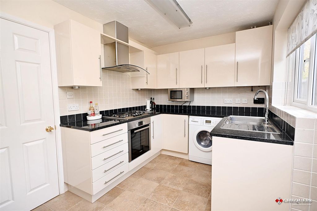 Property photo 2 of 19 Kitchen/ Breakfast Room