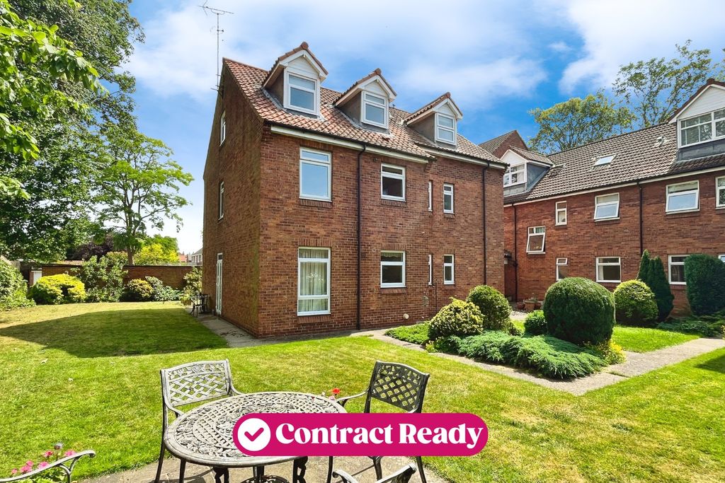 Property photo 1 of 17 4290624