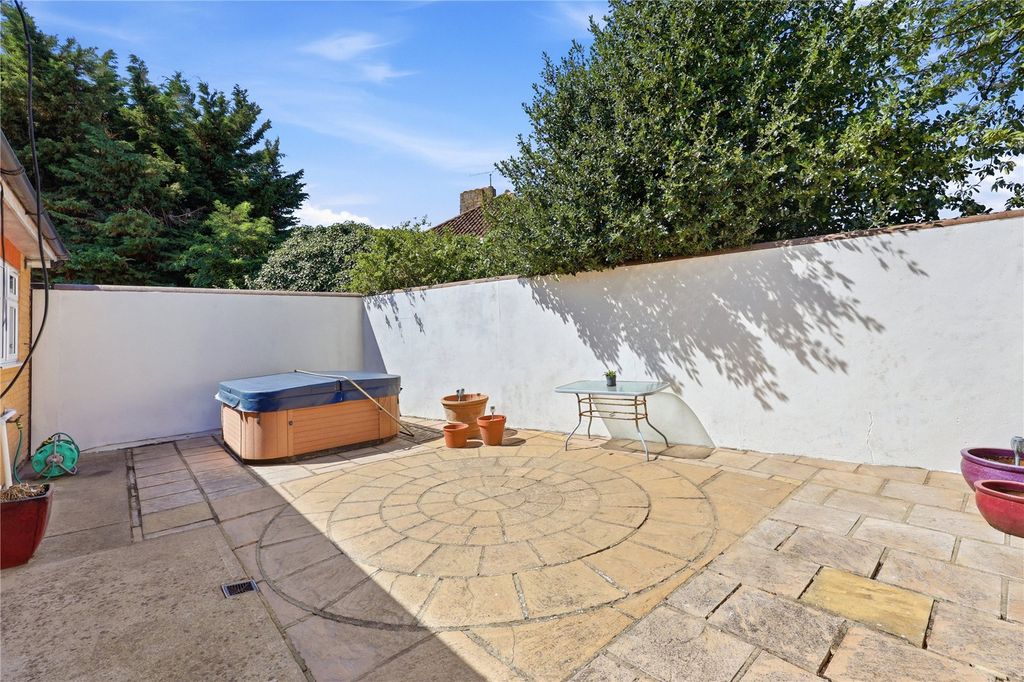 Property photo 2 of 11 Picture No. 11
